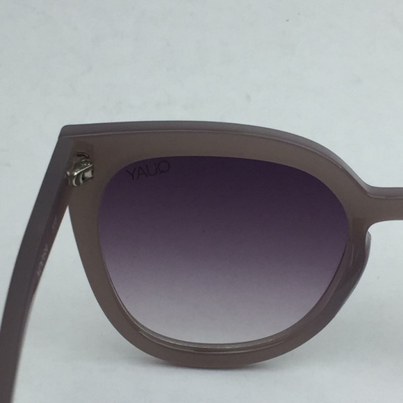QUAY AUSTRALIA Noosa 50mm Square Sunglasses - Picture 14 of 16